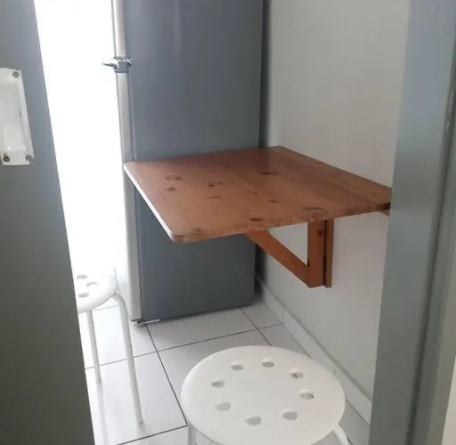 Lemon - Happyhostgr - Downtown Volos